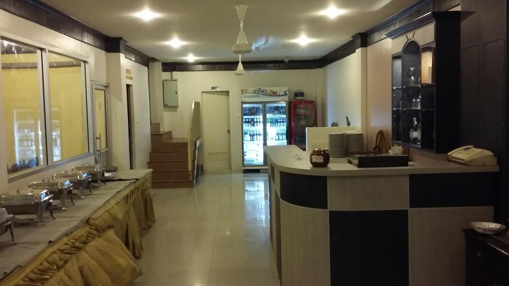 Hotel Sea Princess Patong Екстериор снимка